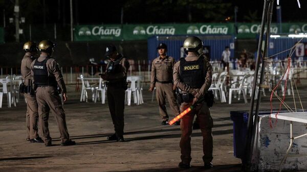 ⭕️ Тайландын ДХЯ: нөхцөл байдал хурцдаж буйтай холбоотойгоор 100,000 гаруй хүн хилийн бүсээс дүрвэж, 300 орчим түр хоргодох цэгт хуваарилагдсан; ⭕️Тайландын хэвлэлүүд: Тайландын цэрэг Прэа Вихеа болон Кох Кер сүмүүдийг эзэлсэн гэх мэдээллийг Камбожийн БХЯ үгүйсгэв; 👇 - Sputnik Монгол Улс