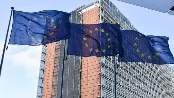 🇺🇸🇪🇺АНУ ба Европ худалдааны хэлэлцээр байгууллаа — хэн хожив? - Sputnik Монгол Улс