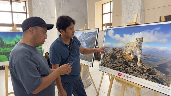 УБТЗ төв вокзал дээр “Анхны Орос” гэрэл зургийн шилдэг бүтээлүүдтэй танилцсандаа баяртай байна УБТЗ төв вокзал дээр “Анхны Орос” гэрэл зургийн шилдэг бүтээлүүдтэй танилцсандаа баяртай байна - Sputnik Монгол Улс