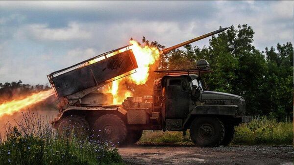 ДАВУУ БАЙРЛАЛ 📍 Часов Яр нь Артьомовск (Бахмут) хотын баруун талд, 15 км-ийн зайд орших өндөрлөг газар байрладаг бөгөөд орчмын газрыг хэдэн километрийн зайнаас харж болдог ДАВУУ БАЙРЛАЛ 📍 Часов Яр нь Артьомовск (Бахмут) хотын баруун талд, 15 км-ийн зайд орших өндөрлөг газар байрладаг бөгөөд орчмын газрыг хэдэн километрийн зайнаас харж болдог - Sputnik Монгол Улс