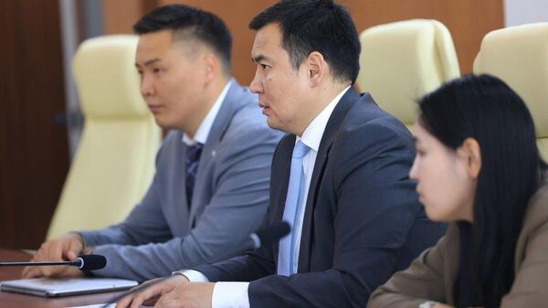 🌊 Инновац технологи + тогтвортой шийдэл Төслийн хүрээнд үерийн эрсдэлийг бууруулахаас гадна бохир усны шугам хоолойг шугам сэтэлж ухахгүйгээр доторлох, шинэчлэх дэвшилтэт технологийг нэвтрүүлэх зорилготой 🌊 Инновац технологи + тогтвортой шийдэл Төслийн хүрээнд үерийн эрсдэлийг бууруулахаас гадна бохир усны шугам хоолойг шугам сэтэлж ухахгүйгээр доторлох, шинэчлэх дэвшилтэт технологийг нэвтрүүлэх зорилготой - Sputnik Монгол Улс