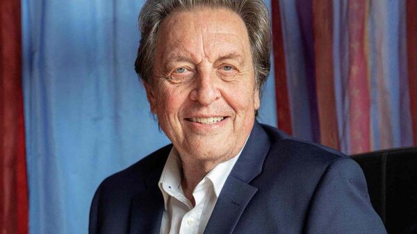 Барууны хэвлэл мэдээлэл оросыг хүндрэлтэй байдалд оруулах гэж өөрсдийн хүссэн бүхнийг зохион бичиж байна гэж Илон Маскийн аав шүүмжлэв Барууны хэвлэл мэдээлэл оросыг хүндрэлтэй байдалд оруулах гэж өөрсдийн хүссэн бүхнийг зохион бичиж байна гэж Илон Маскийн аав шүүмжлэв - Sputnik Монгол Улс