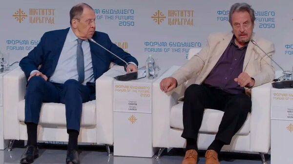 🤝Эрол Маск өнгөрсөн зургаадугаар сард Москва хотод Оросын Гадаад хэргийн сайд Лавровтой уулзахдаа “Хүмүүс Оросын талаар буруу ойлголттой байгаад гайхаж байна” 🤝Эрол Маск өнгөрсөн зургаадугаар сард Москва хотод Оросын Гадаад хэргийн сайд Лавровтой уулзахдаа “Хүмүүс Оросын талаар буруу ойлголттой байгаад гайхаж байна” - Sputnik Монгол Улс