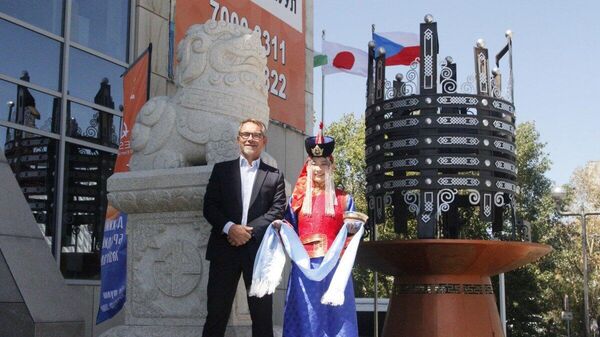 🤝Ноён Жеймс Роккал нь айлчлалын хүрээндээ Дэлхийн Шингэрүүлсэн Хийн Холбооны Монгол дахь цорын ганц гишүүн “Дашваанжил Групп” ХХК-ийн захирал Н 🤝Ноён Жеймс Роккал нь айлчлалын хүрээндээ Дэлхийн Шингэрүүлсэн Хийн Холбооны Монгол дахь цорын ганц гишүүн “Дашваанжил Групп” ХХК-ийн захирал Н - Sputnik Монгол Улс