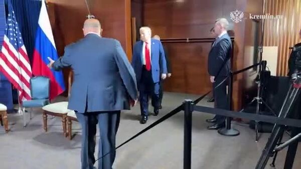 🇷🇺🤝🇺🇸Кремль Владимир Путин, Дональд Трамп нарын хэлэлцээр эхлэх мөч 👇 - Sputnik Монгол Улс