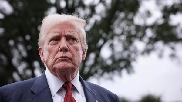 Мэргэжилтэн: Трамп ЕХ-д “урилгагүй зочид” гэдгийг нь тодорхой харууллаа - Sputnik Монгол Улс