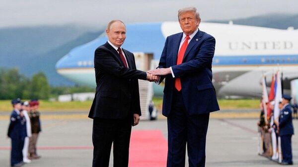 Цөмийн зэвсэгтэй гүрнүүдийн хоорондын харилцан ойлголцол нь аюулгүй байдлын үндэс гэдгийг Ерөнхийлөгч Трамп онцлов - Sputnik Монгол Улс