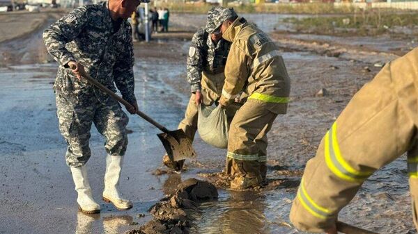 1/3 🌧️ 40 минутын борооны улмаас Ховдод үерийн гамшиг болов - Sputnik Монгол Улс