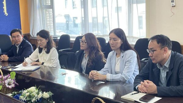 2️⃣ Олон улсын дадлага ба туршлага: - Sputnik Монгол Улс