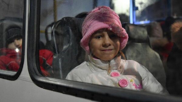 🗣🇷🇺Украины мөргөлдөөний үеэр эцэг эхээсээ салсан хүүхдүүдийг гэр бүлтэй нь нэгтгэхийн тулд ОХУ боломжит бүхнийг хийж байна гэж Оросын Гадаад хэргийн яамны төлөөлөгч Мария Захарова мэдэгджээ - Sputnik Монгол Улс