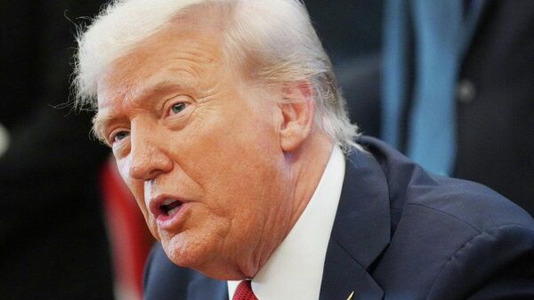 🇺🇸 АНУ-ын ерөнхийлөгч Дональд Трамп пүрэв гарагт засгийн газрын хуралдаанаа хийнэ - Sputnik Монгол Улс