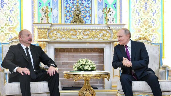 🇷🇺🤝🇦🇿Оросын Ерөнхийлөгч Владимир Путин, Азербайжаны Ерөнхийлөгч Илхам Алиев нарын уулзалт Душанбе хотод болж өндөрлөлөө гэж Спутник мэдээлэв - Sputnik Монгол Улс