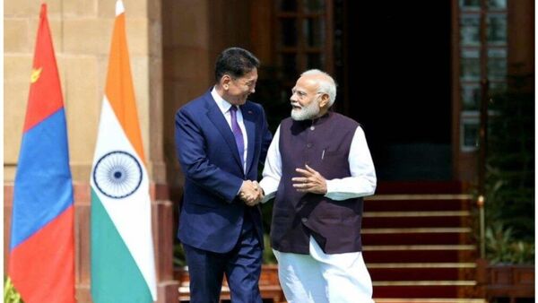 Монгол Улсын Ерөнхийлөгч У.Хүрэлсүх БНЭУ-ын Ерөнхий Сайд Д.Модитой уулзлаа - Sputnik Монгол Улс