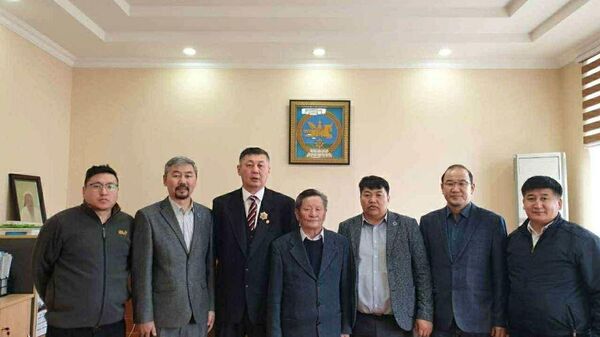 🇲🇳🧮Монгол математикчдын “Орчин цагийн тооцон бодох математикийн шинэ онол, хэрэглээ” бүтээл дэлхийн “Springer Nature”-т хэвлэгдэж, уул уурхай, цаг уур, эдийн засгийн салбарт томоохон тооцоололд ашиглах боломжтой боллоо - Sputnik Монгол Улс