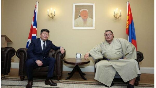 Элчин сайд Б.Энхсүх монгол сумочдоо хүлээн авч уулзжээ - Sputnik Монгол Улс