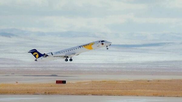 ✈️ БАЯНХОНГОР: Орон нутгийн нислэг дахин эхэллээ - Sputnik Монгол Улс