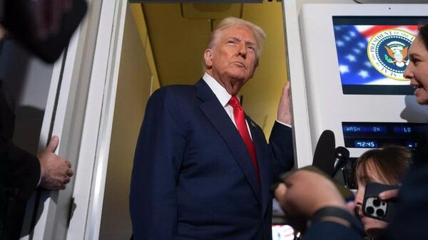 Трамп Украины талаарх байр сууриа эрс өөрчлөв - Sputnik Монгол Улс