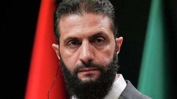 АНУ-д албан ёсны айлчлал хийж буй Сирийн түр Ерөнхийлөгч Ахмад аль-Шараа - Sputnik Монгол Улс