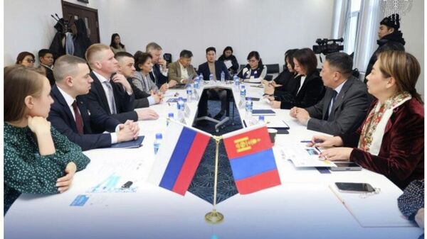 Бизнес эрхлэгчдийн хамтын ажиллагааг өргөжүүлэх асуудлыг хэлэлцэв - Sputnik Монгол Улс