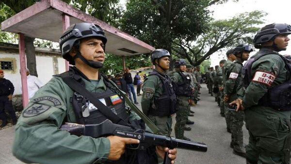 Венесуэл улс цэргийн хүчээ чангатгалаа - Sputnik Монгол Улс