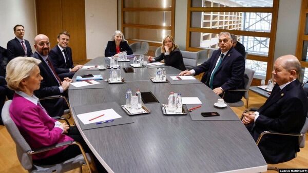 Европоос Украинд санхүүгийн тусламжаа үргэлжлүүлж байгаа ч дэмжлэгийн хэмжээ нь буурч байна - Sputnik Монгол Улс