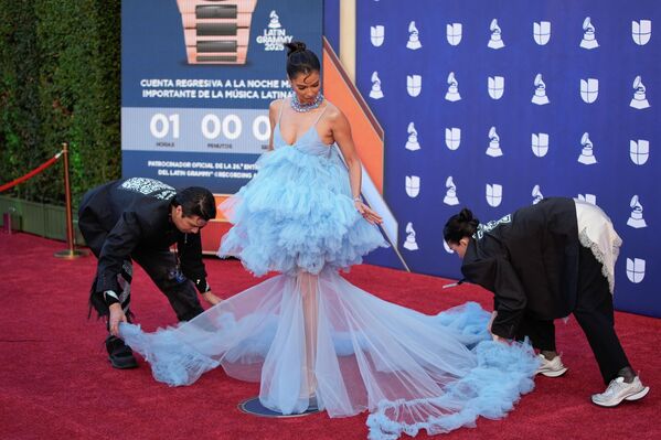 Розелин Санчез 2025 оны 11-р сарын 13-ны Пүрэв гарагт Лас Вегас хотын MGM Grand-д болох 2025 оны Латин Грэмми шагнал гардуулах ёслолд хүрэлцэн ирлээ. (Зураг: AP Photo/John Locher) - Sputnik Монгол Улс