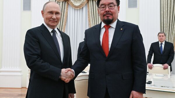 ОХУ-ын Ерөнхийлөгч В.Путин Монгол Улсын Ерөнхий сайд Г.Занданшатартай албан ёсны уулзалт хийж байна. - Sputnik Монгол Улс