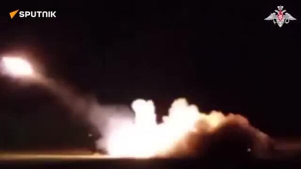 Константиновкагийн ойролцоо Украины байрлалуудыг Оросын “Град” РСЗО хүчтэй цохилтоор устгаж буйг үзүүлжээ - Sputnik Монгол Улс