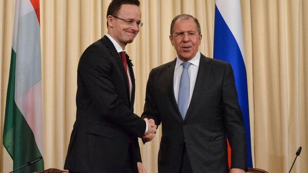 ОХУ-ын Гадаад хэргийн сайд Сергей Лавров Унгарын Гадаад хэргийн сайд Петер Сияртотой Москва хотноо уулзав - Sputnik Монгол Улс