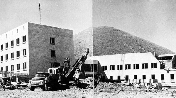 Эрдэнэт хотын орон сууцны барилга Эрдэнэт хотын орон сууцны барилга - Sputnik Монгол Улс