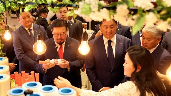 🇲🇳 Монгол Улсын Ерөнхийлөгч У 🇲🇳 Монгол Улсын Ерөнхийлөгч У - Sputnik Монгол Улс