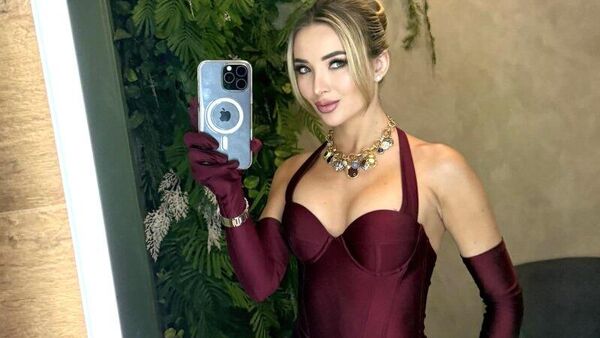 2025 оны Европын мисс Крымын иргэн Юлия Павликова - Sputnik Монгол Улс