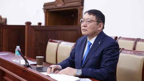 Монголбанкны Ерөнхийлөгчөөр Санжаагийн Наранцогтыг томилохыг нэгдсэн хуралдаанд оролцсон гишүүдийн 79 - Sputnik Монгол Улс