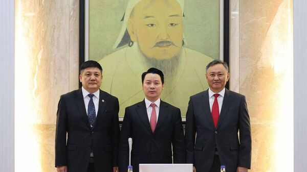 М - Sputnik Монгол Улс