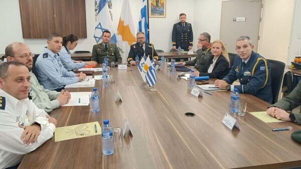 🇬🇷🇨🇾🇮🇱 Грек, Кипр, Израиль улсууд батлан ​​хамгаалах гэрээнд гарын үсэг зурлаа - Sputnik Монгол Улс