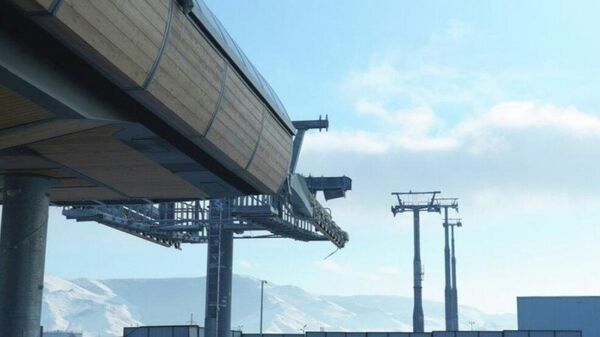 🇲🇳🏗️ 2025 онд дүүжин замын тээврийн 18 тулгуур баганыг суурилуулжээ - Sputnik Монгол Улс