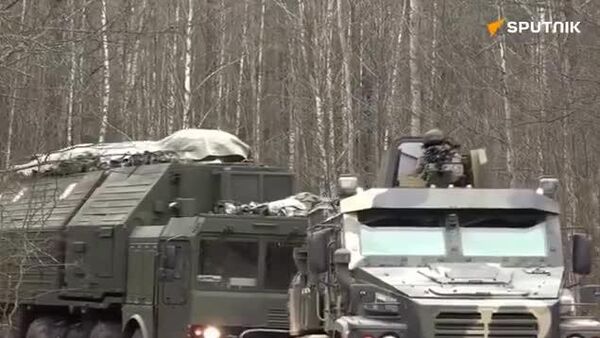 🇷🇺 Оросын Батлан ​​хамгаалах яам анх удаа Орешник зөөврийн газрын пуужингийн системийг танилцууллаа - Sputnik Монгол Улс