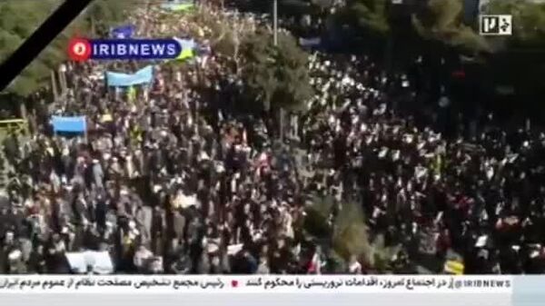 🇮🇷 Иранд болсон эсэргүүцлийн жагсаал эхэндээ тайван байсан ч зэвсэгт террорист бүлэглэлүүд тэдний эгнээнд нэвтэрсэн гэж тус улсын Гадаад хэргийн сайд мэдэгдэв - Sputnik Монгол Улс