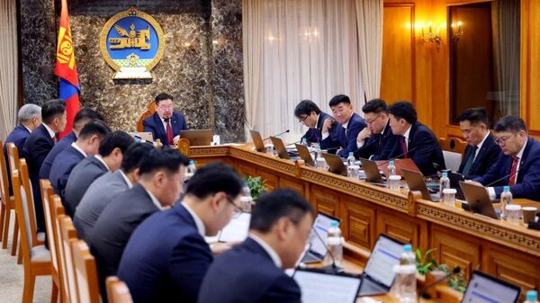 🇲🇳 Монгол Улсын Засгийн газрын ээлжит хуралдаан болж, 20 гаруй асуудал хэлэлцэн шийдвэрлэлээ - Sputnik Монгол Улс
