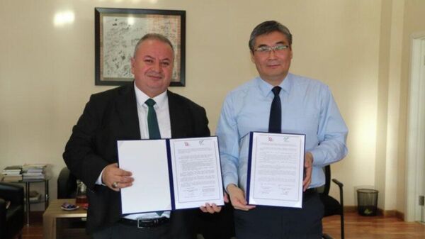 🇲🇳🇹🇷 Соёлын өвийн үндэсний төв БНТУ-ын Археологи ба Соёлын өвийн хүрээлэнтэй археологи, соёлын өвийн чиглэлээр хамтран ажиллах санамж бичигт гарын үсэг зуржээ - Sputnik Монгол Улс