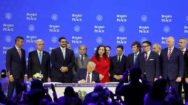 🇲🇳🇺🇸 Монгол Улс АНУ-ын Ерөнхийлөгч Дональд Трампын санаачилсан Энхийн зөвлөлд албан ёсоор нэгдэж, үүсгэн байгуулагч гишүүн улс боллоо - Sputnik Монгол Улс