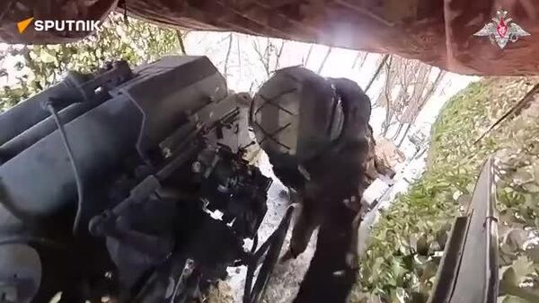 🚨🇷🇺 Оросын их бууны анги дайсны төв байрыг устгав - Sputnik Монгол Улс