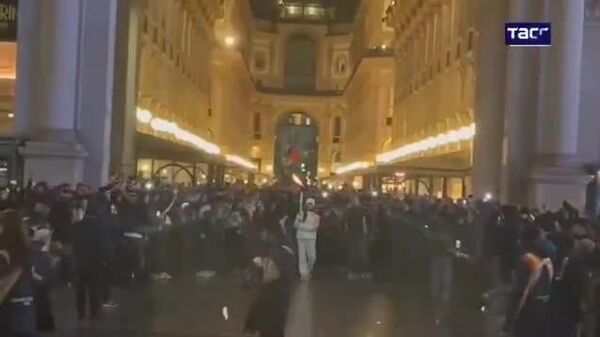 ▶️ Олимпийн бамбарыг хүлээн авах ёслол Миланд болсон гэж ТАСС агентлаг мэдээлэв - Sputnik Монгол Улс