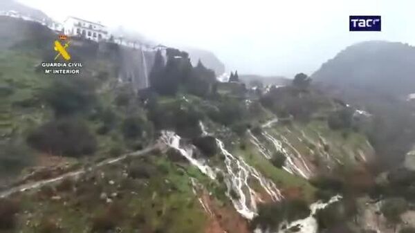 🇪🇸 Испанийн өмнөд хэсэгт шуурганы улмаас дахин 1500 хүнийг нүүлгэн шилжүүлэх ажиллагаа явуулж байна гэж тус бүс нутгийн онцгой байдлын алба мэдээлэв - Sputnik Монгол Улс