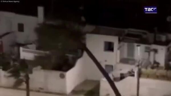 ▶ ТАСС агентлагийн мэдээлснээр, Каталонид цаг агаарын хүнд нөхцөл байдлын улмаас 86 хүн гэмтэж, Барселонагийн олон улсын нисэх онгоцны буудал дээр 101 нислэг цуцлагджээ - Sputnik Монгол Улс