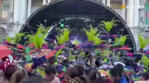 🇧🇷🎭 Риогийн гудамжны багт наадам сая сая хүний анхаарлыг татав - Sputnik Монгол Улс