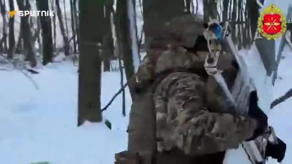 🇷🇺Оросын Молния-2 довтолгооны нисгэгчгүй онгоцууд Украины бэхлэгдсэн байрлал болон командлалын цэгүүдэд цохилт өгчээ - Sputnik Монгол Улс