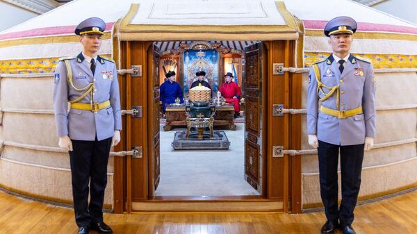 🇲🇳 Төрийн хан хуурыг эгшиглүүлсэн Монгол Төрийн золголт боллоо - Sputnik Монгол Улс