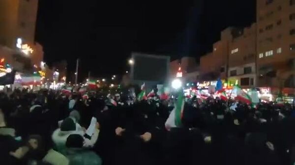 🇮🇷 Тегеран дахь гашуудагчид Израил болон Америкт үхэл хэмээн хашхирч байна 🇮🇷 Тегеран дахь гашуудагчид Израил болон Америкт үхэл хэмээн хашхирч байна - Sputnik Монгол Улс