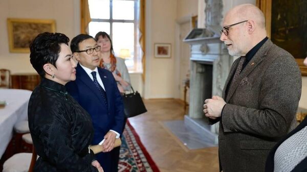 🇲🇳🇸🇪 Гадаад харилцааны сайд Б 🇲🇳🇸🇪 Гадаад харилцааны сайд Б - Sputnik Монгол Улс